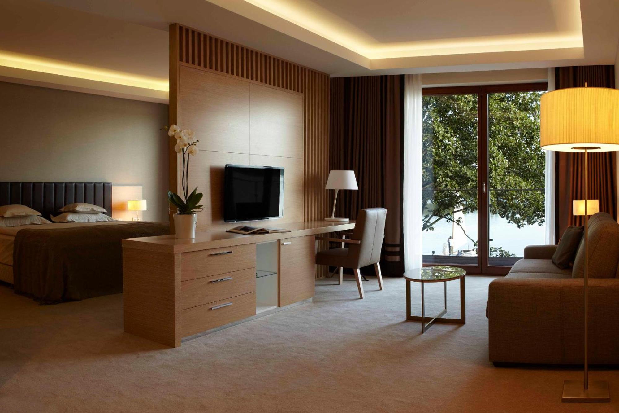 Apartament typu Suite z widokiem na jezioro
