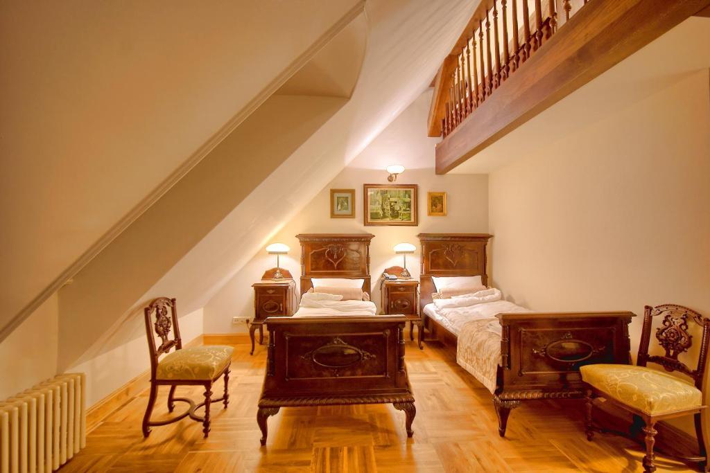 Triple Room,25346910:JPEG