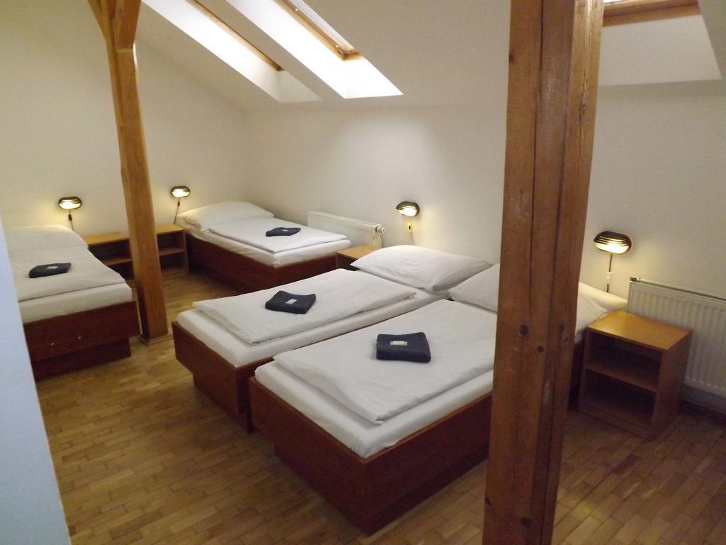 Quadruple Room with Shared Bathroom,1742736979:JPEG