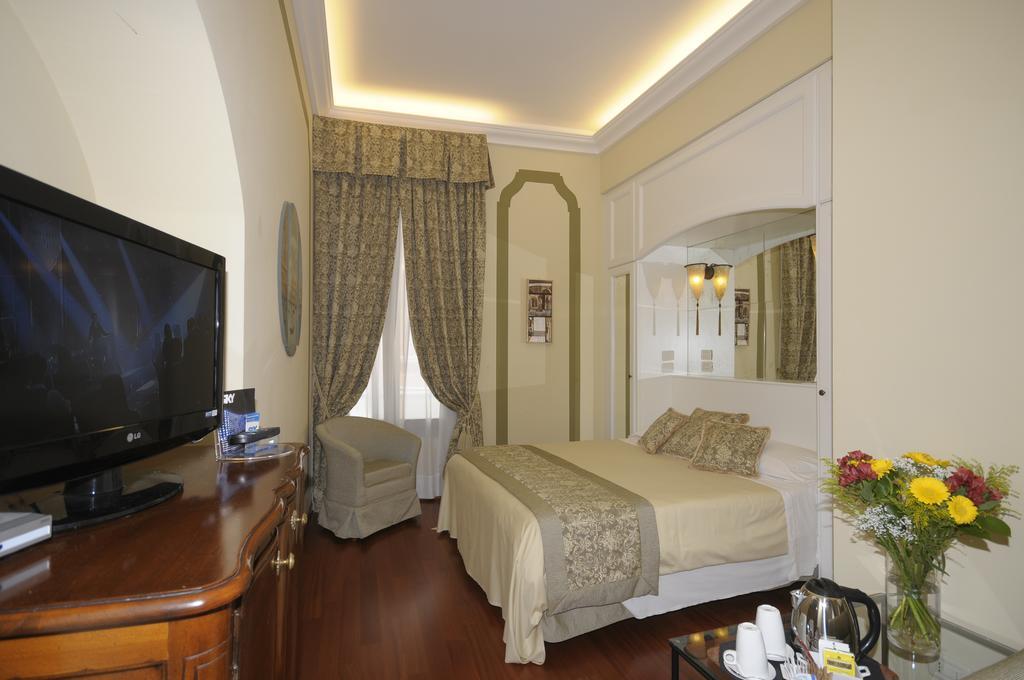 Double or Twin Room with Canal View,257843885:JPEG