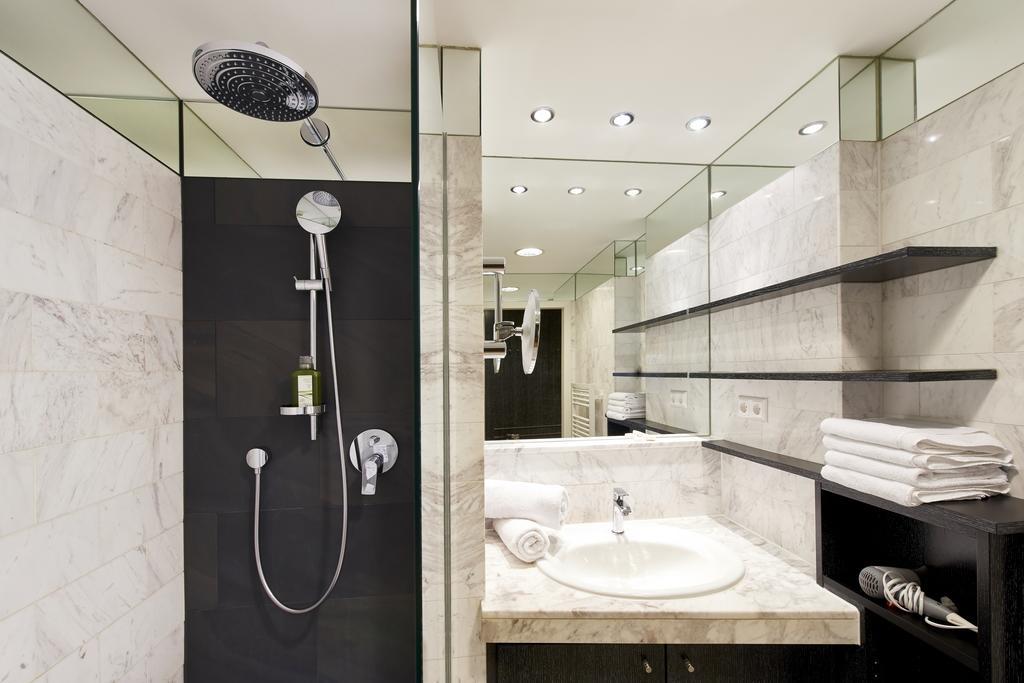 Classic Apartment,1216929370:JPEG