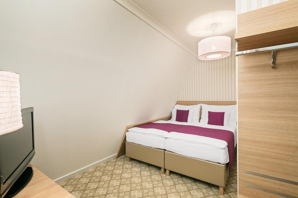 Apartament typu Suite z 2 sypialniami i balkonem