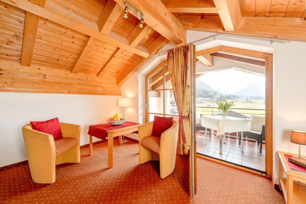 Apartament typu Suite – dwupoziomowy (231)