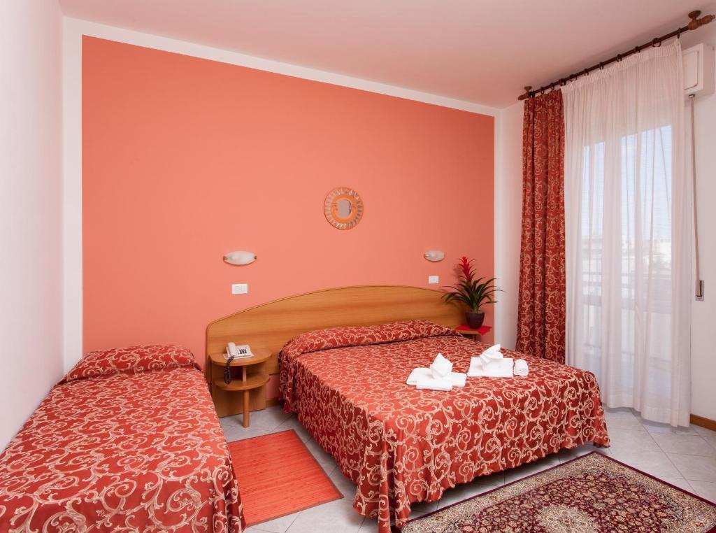 Pokój trzyosobowy z balkonem