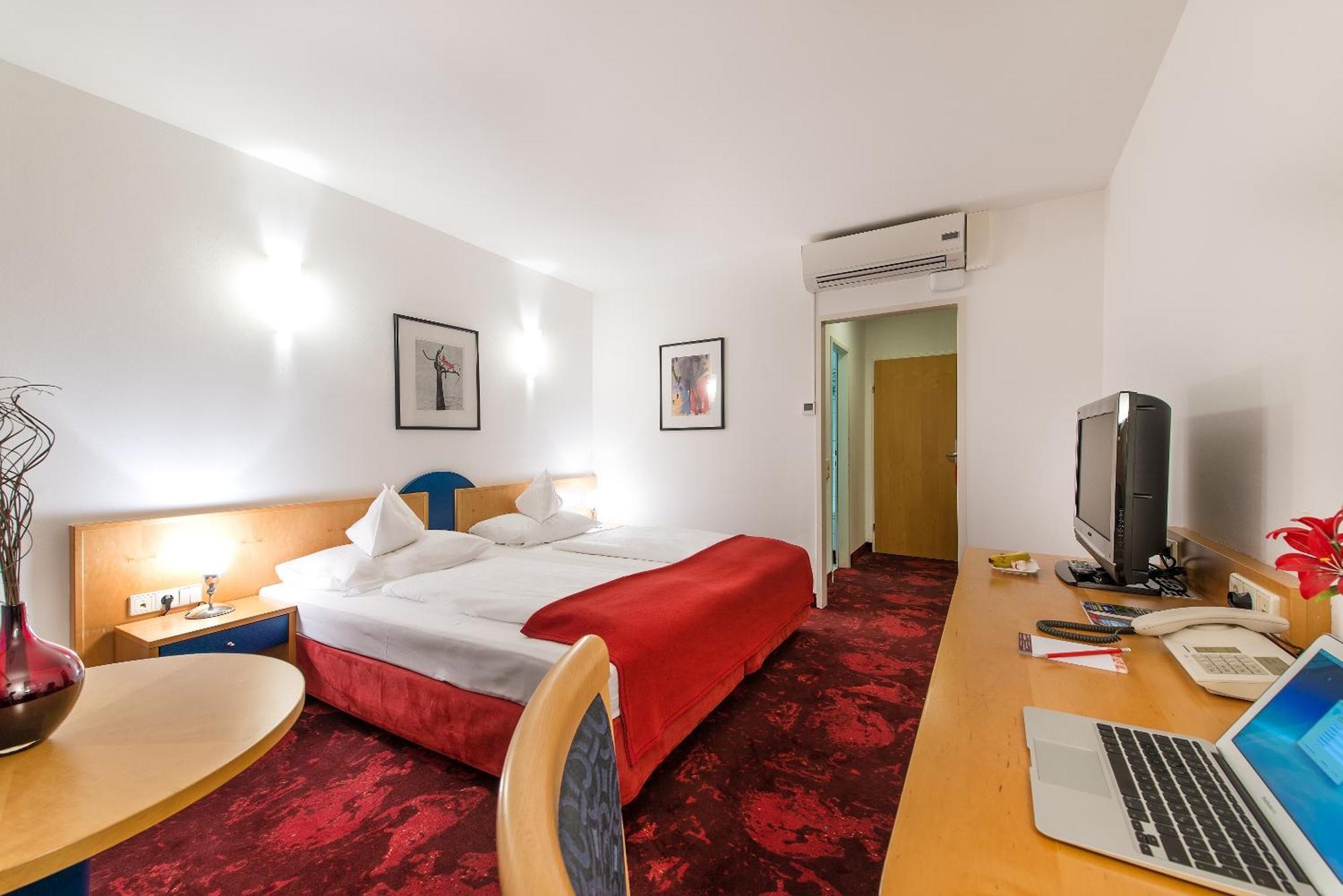 Comfort Double or Twin Room