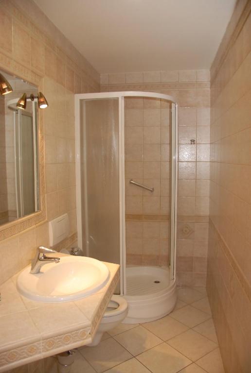 Double or Twin Room,37496020:JPEG