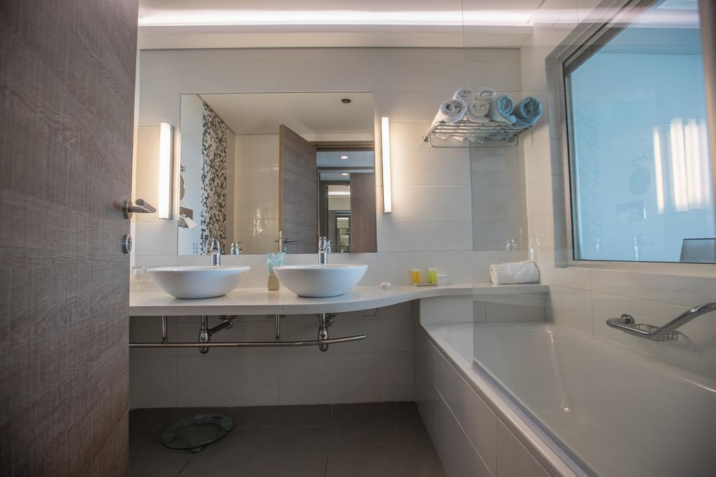 Deluxe Suite Sea View