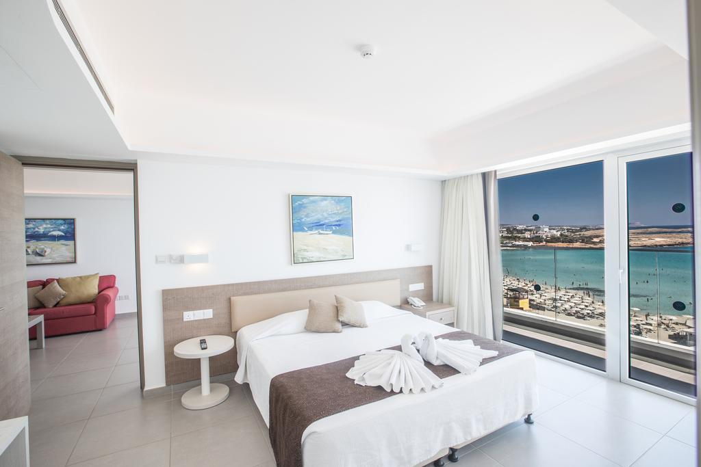 Deluxe Suite Sea View