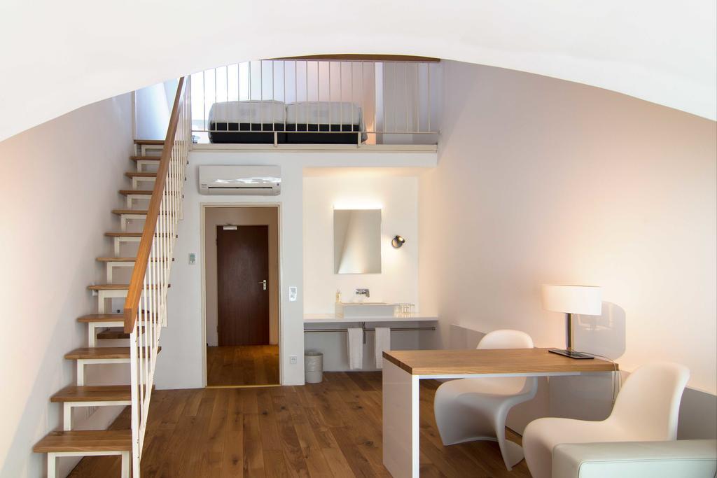 Dwupoziomowy apartament typu Junior Suite