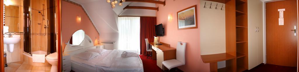 Deluxe Double Room,325873618:JPEG