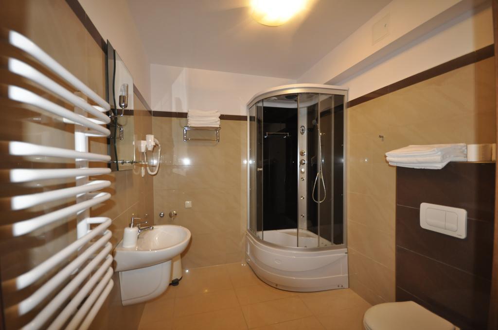 Triple Room with Balcony,342602908:JPEG