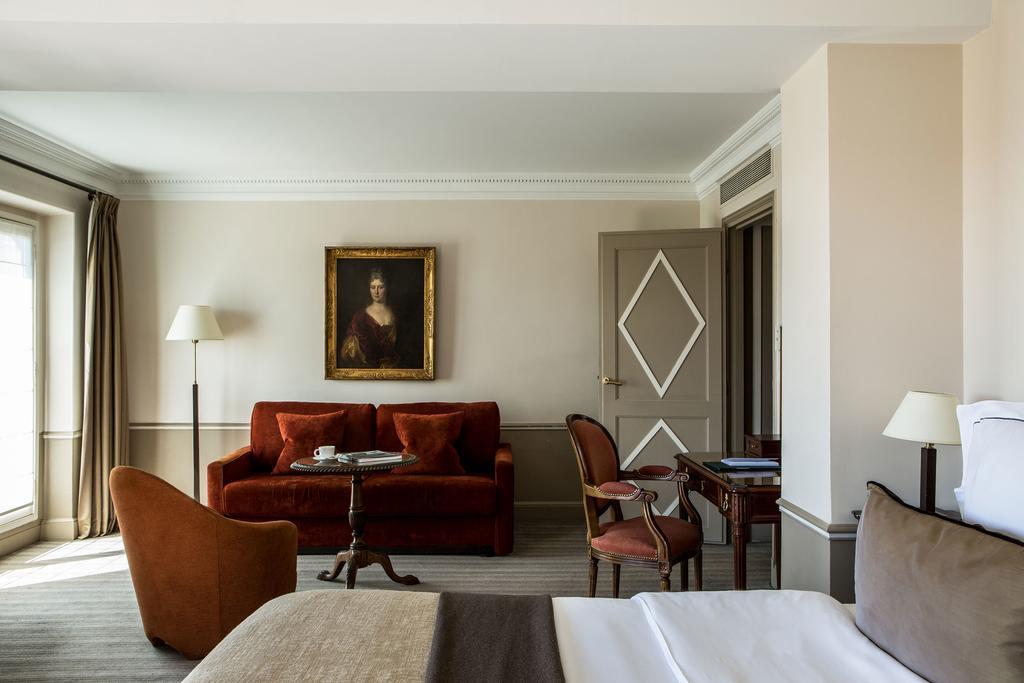 Junior Suite Paris view