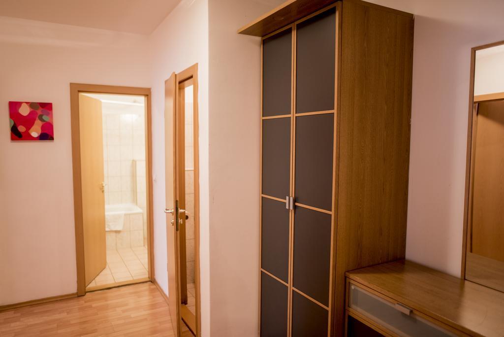 Apartament z 2 sypialniami i balkonem
