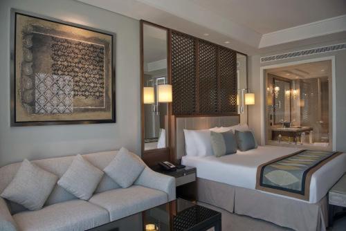 Luxury King Room Burj View Staycation on F&B spa & laundry early check & late check-out