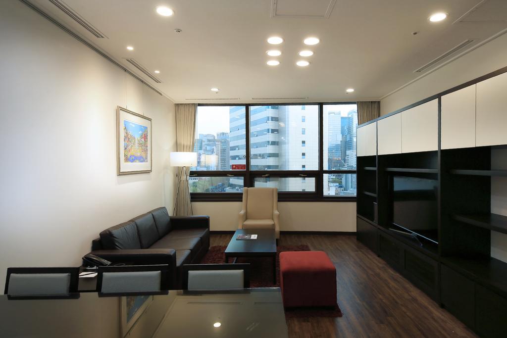 One-Bedroom Deluxe Apartment (2 Adults),1613666971:JPEG