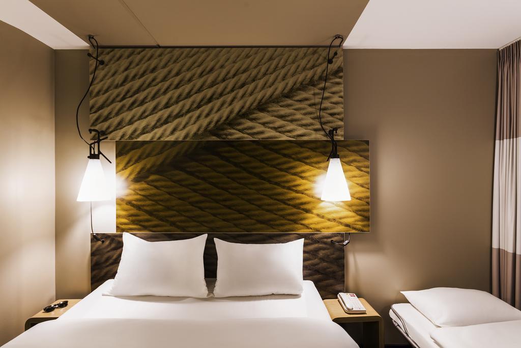 Standard Room Three Single Beds
