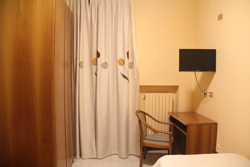 Single Room with shared Balcony,378330589:JPEG