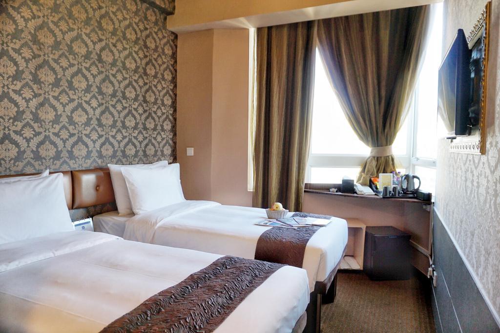 Deluxe Double or Twin Room