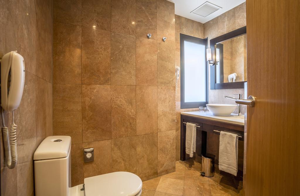 Double or Twin Room,1024968598:JPEG