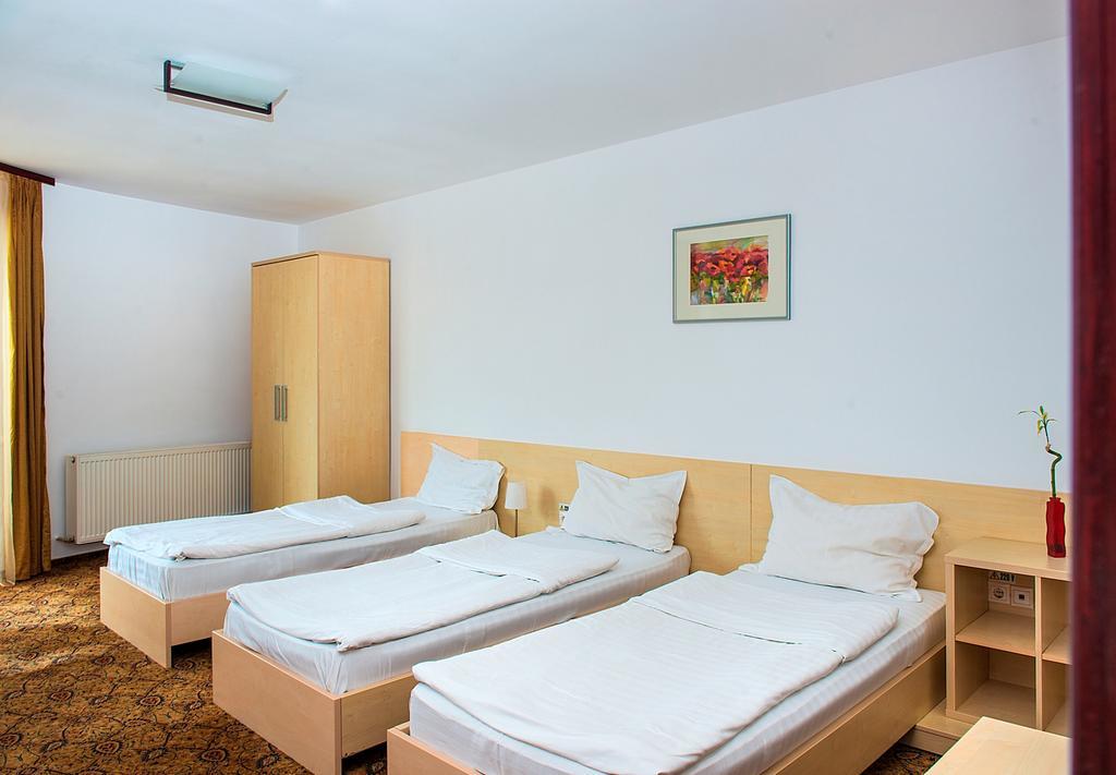 Triple Room Balcony