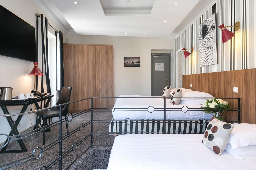 Prestige Room