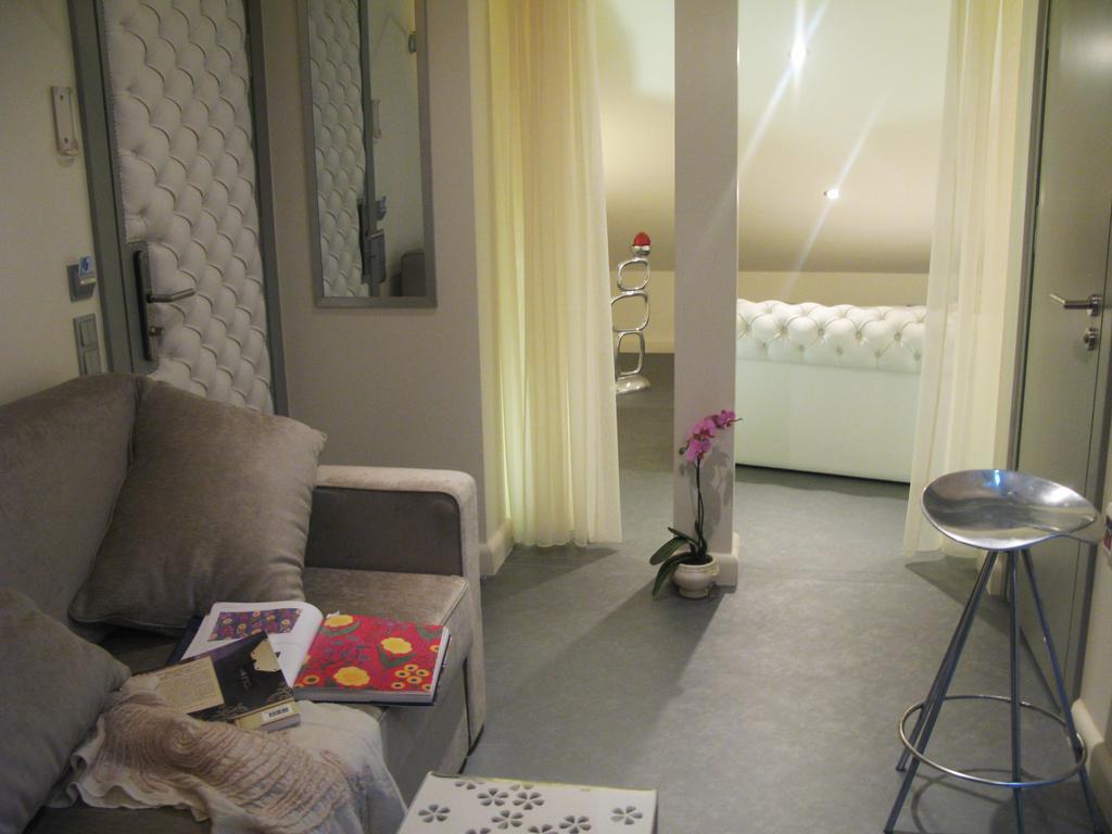 Design studio apartment
