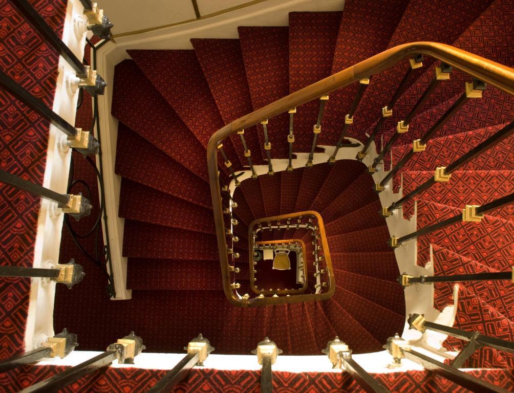 Superior Double or Twin Room stairs only