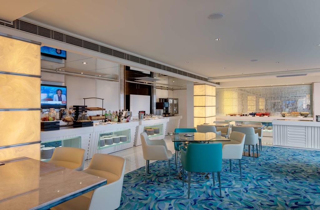 Executive Club Superior Room