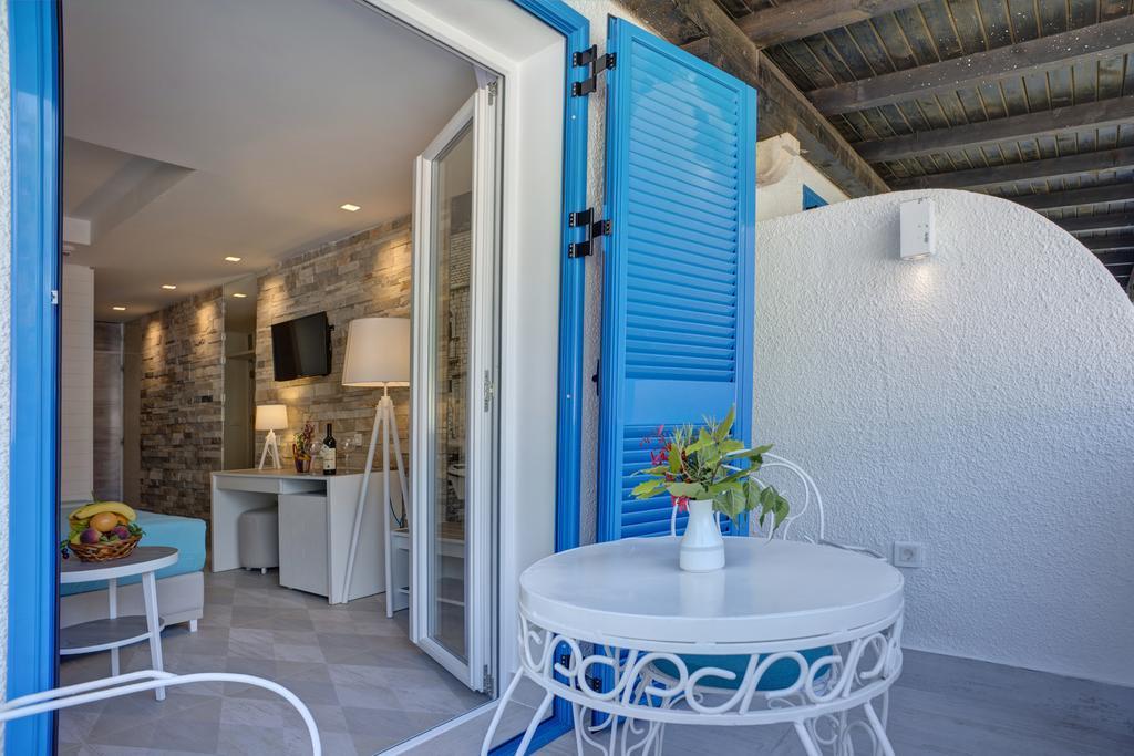 Double or Twin Room Balcony