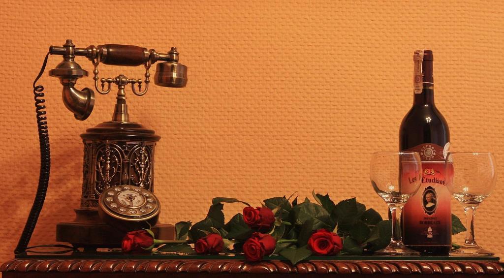 Single Room,44262418:JPEG