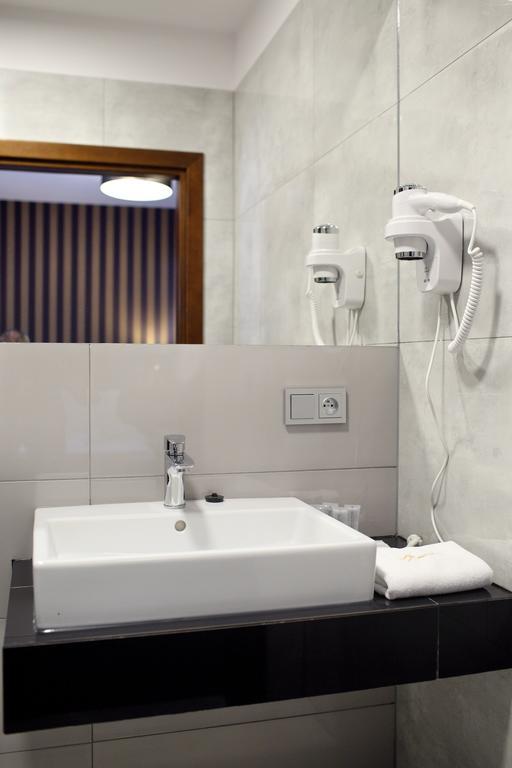 Deluxe Double Room,444956628:JPEG