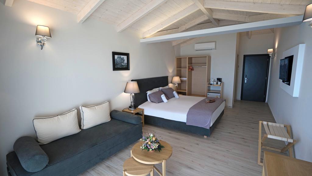Superior Double or Twin Room Sea View