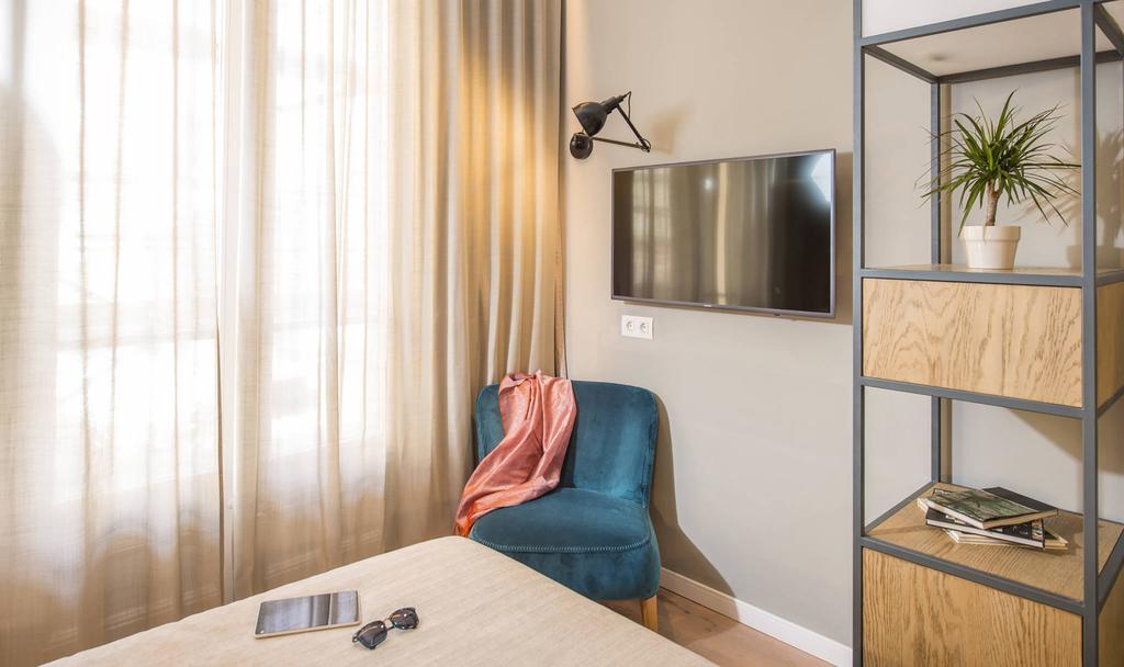 Double Room with Balcony,461169936:JPEG