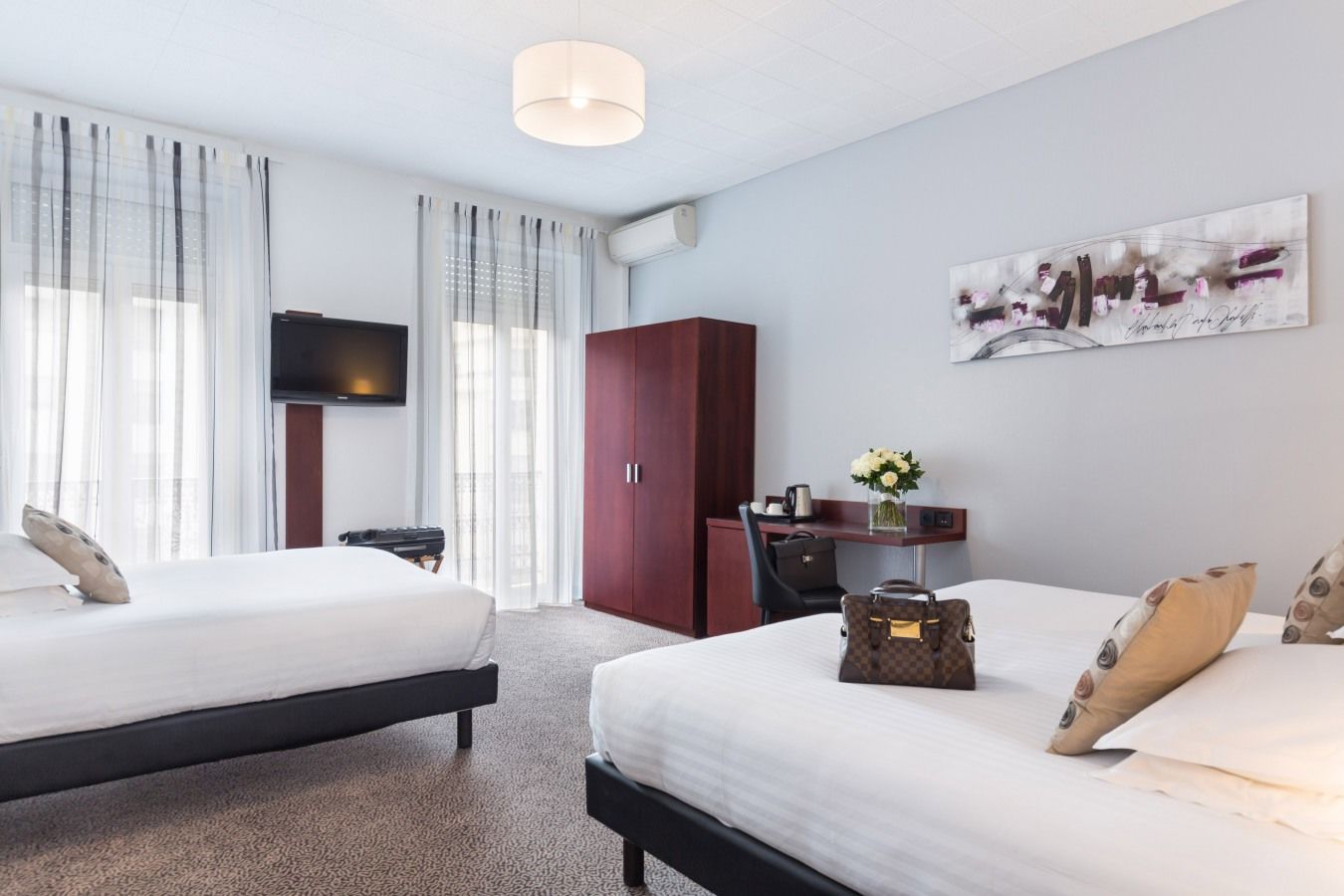 Prestige Room