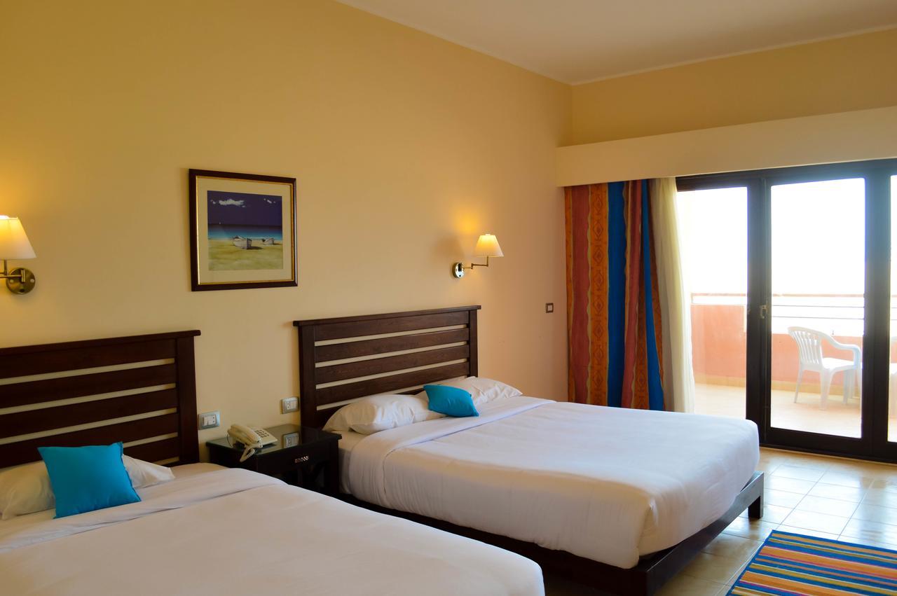 Standard Double or Twin Room,506885412:JPEG