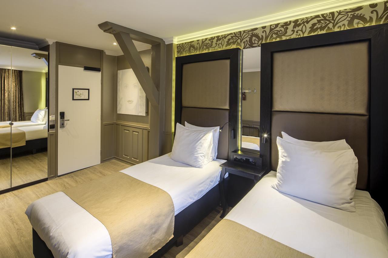 Twin Room two person room two seperate beds