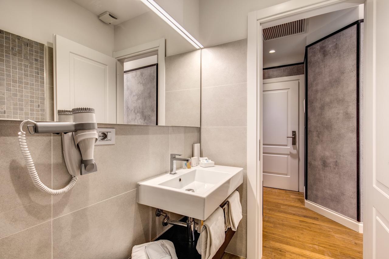 Deluxe Double or Twin Room with Terrace,518237166:JPEG