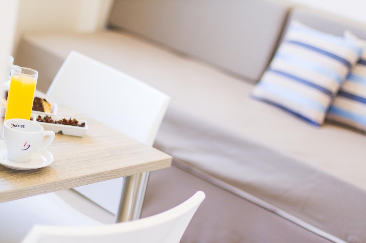 Superior One-Bedroom Triple Apartment