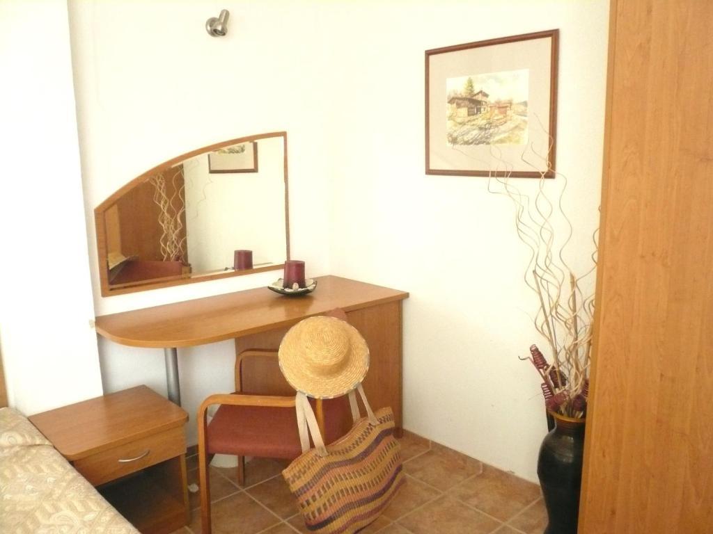 Two-Bedroom Suite with Sea View and Balcony,507608619:JPEG