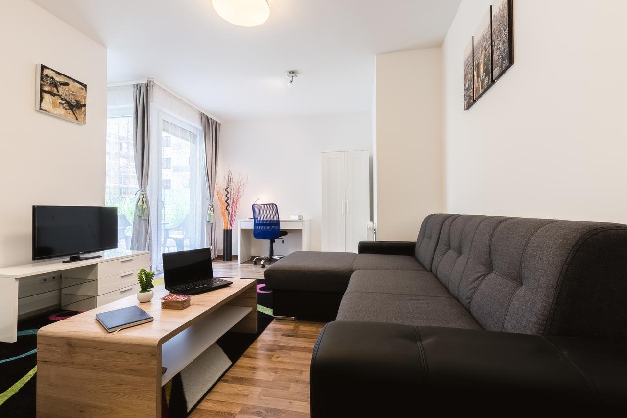 One-Bedroom Apartment,526114995:JPEG