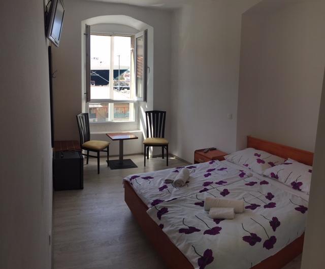 Double Room Private Bathroom