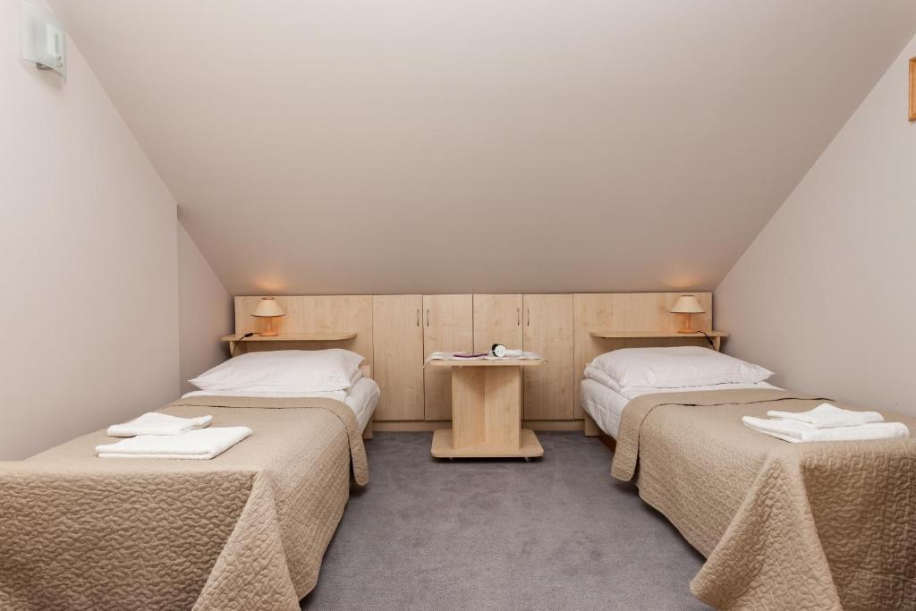 Studio,53253322:JPEG