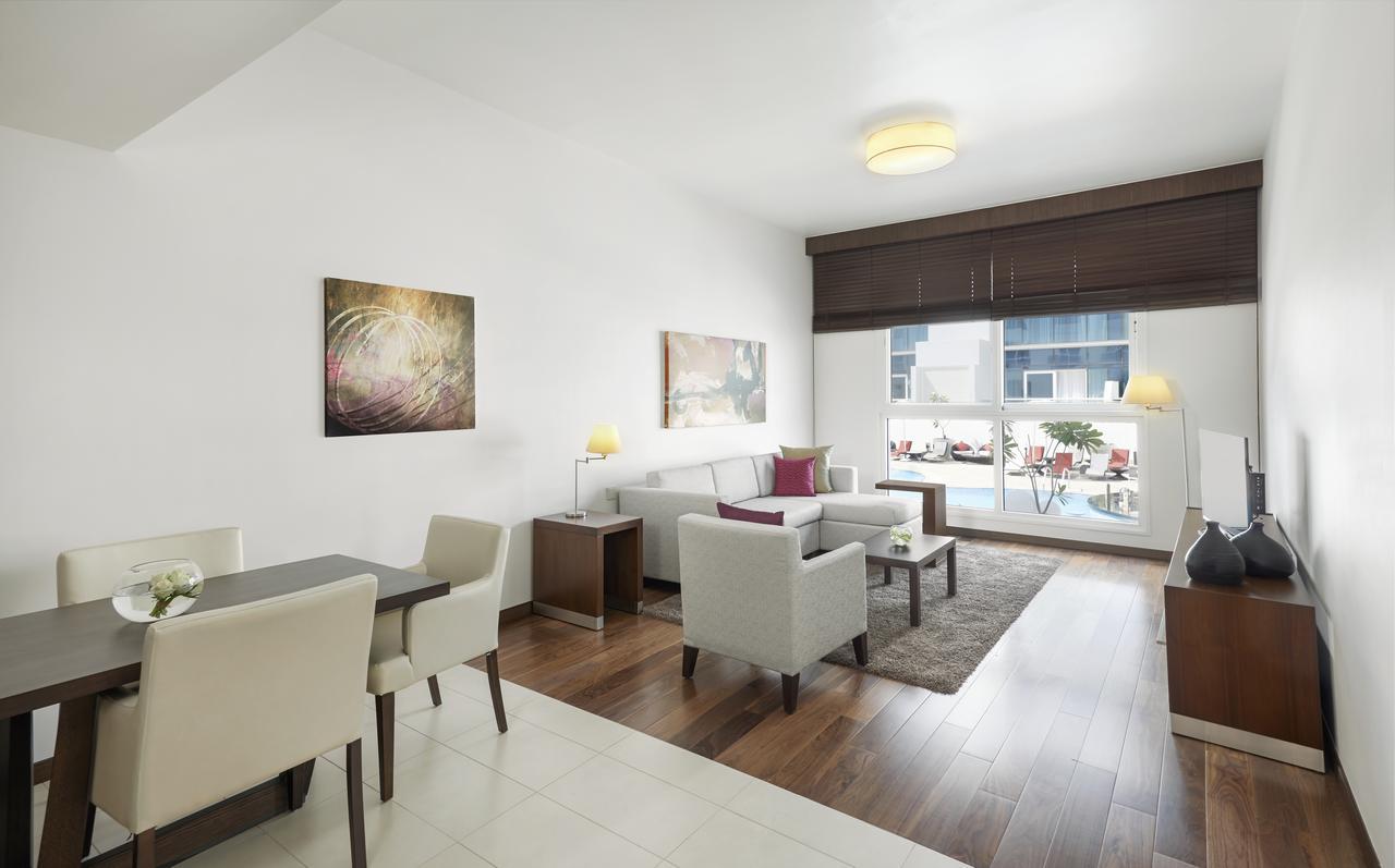 One-Bedroom Apartment Kitchen
