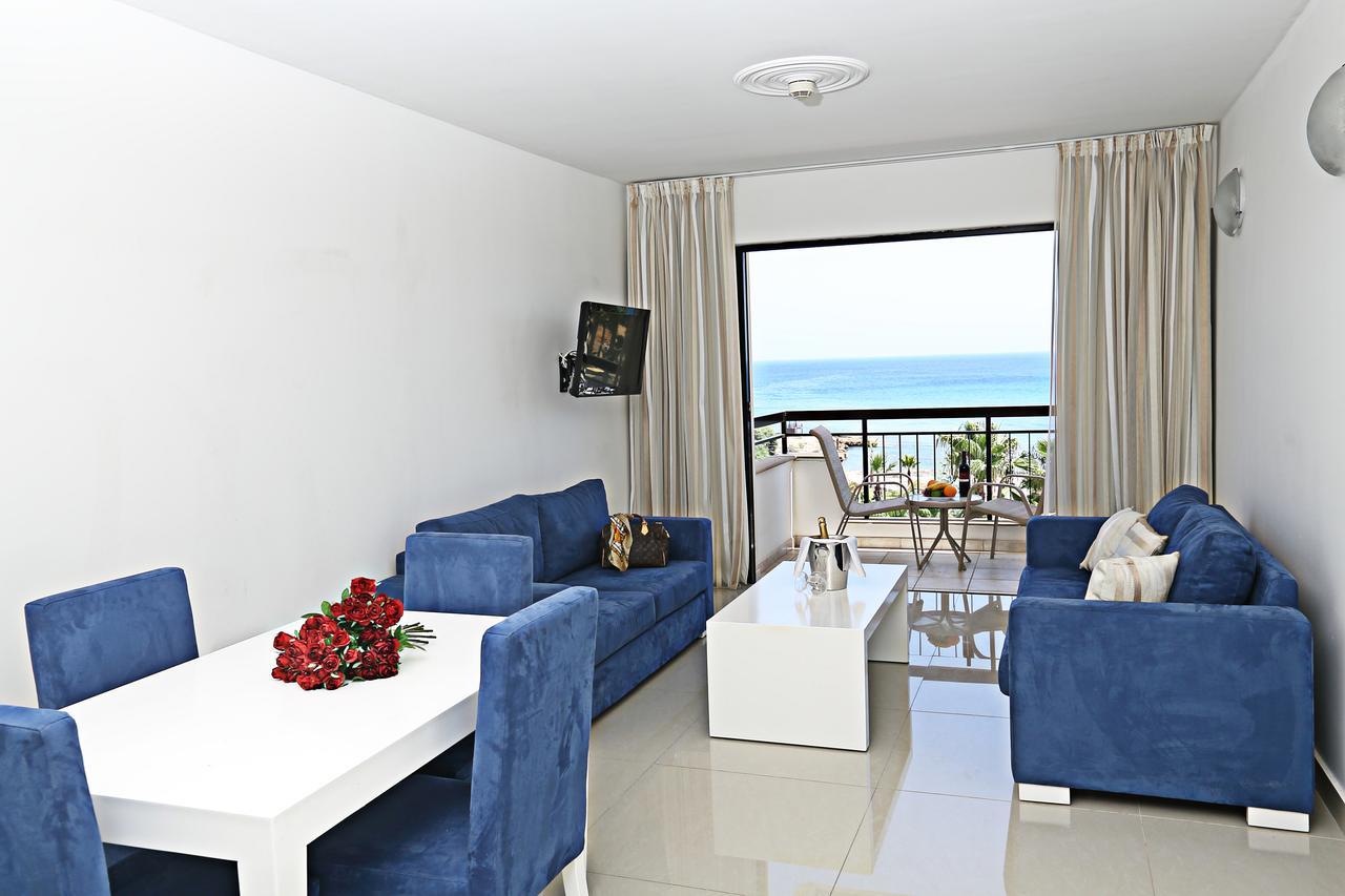Suite Sea Front View