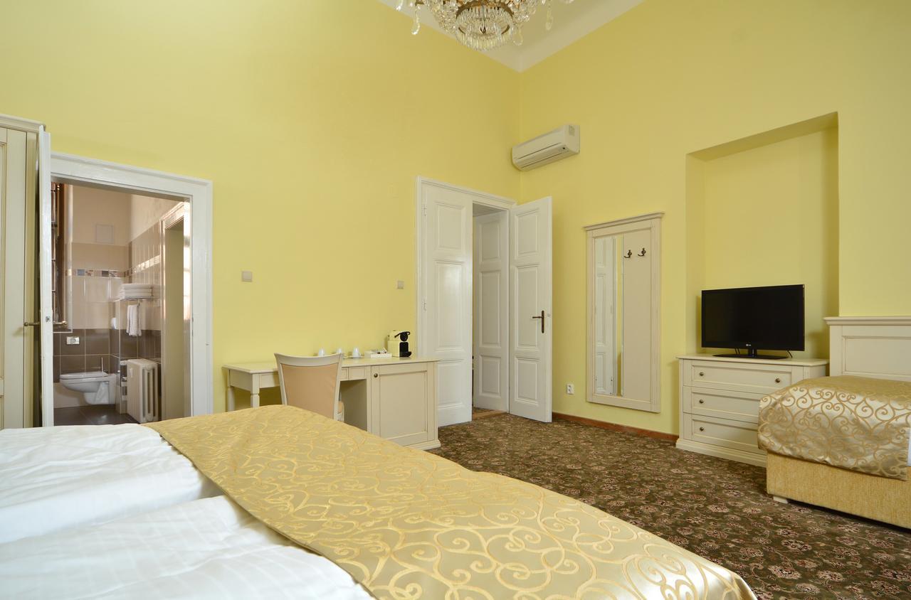 Triple Room,1239468469:JPEG