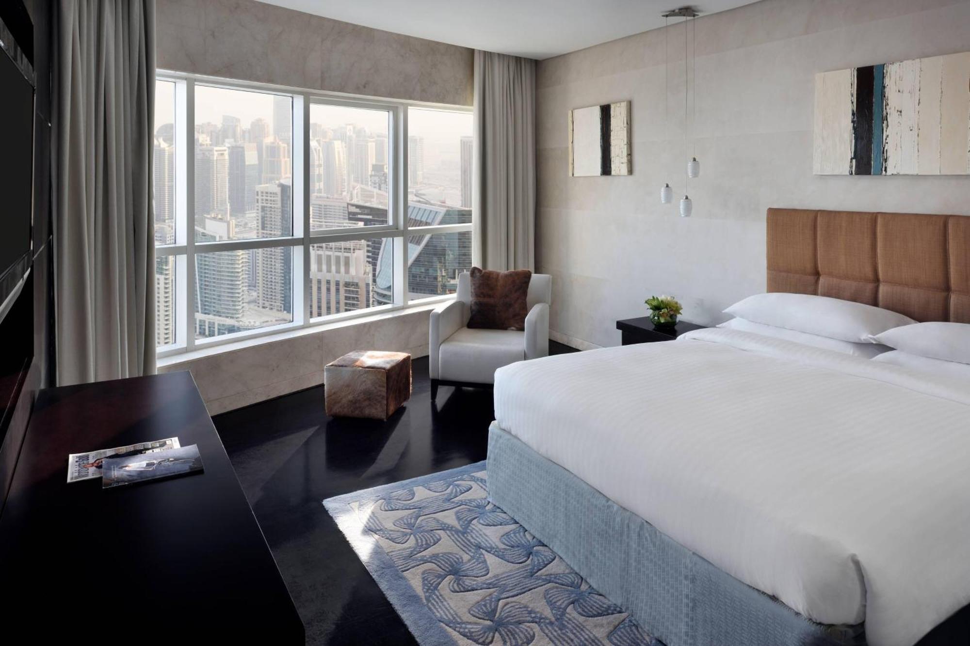 Renovated Penthouse Suite Sea view High floor