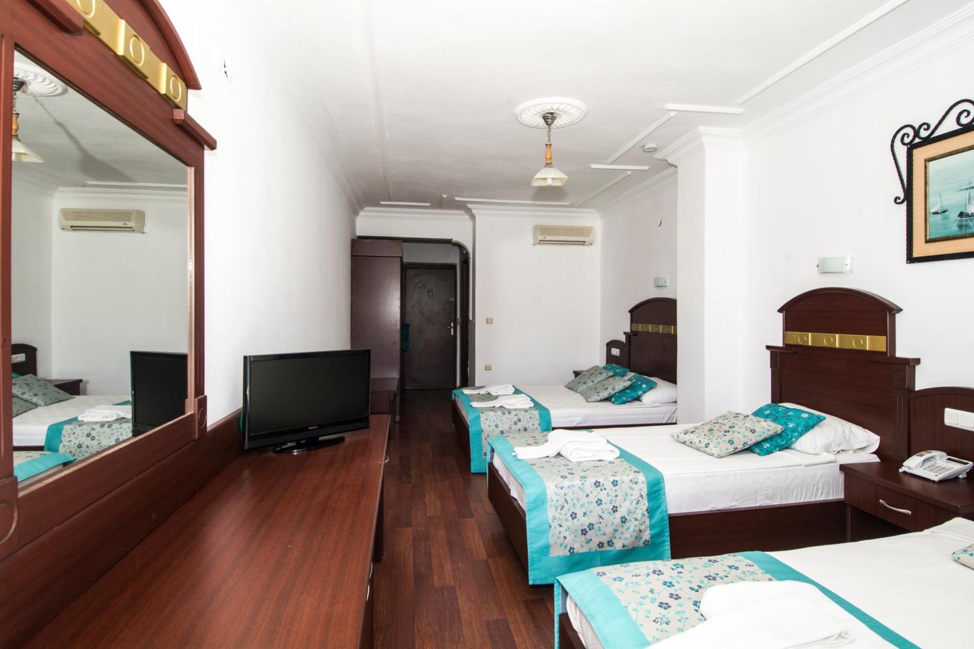 Standard Triple Room,555710268:JPEG