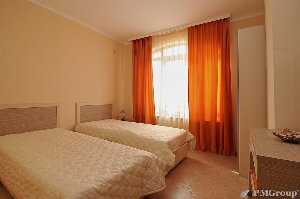 Apartament z 1 sypialnią i widokiem na basen