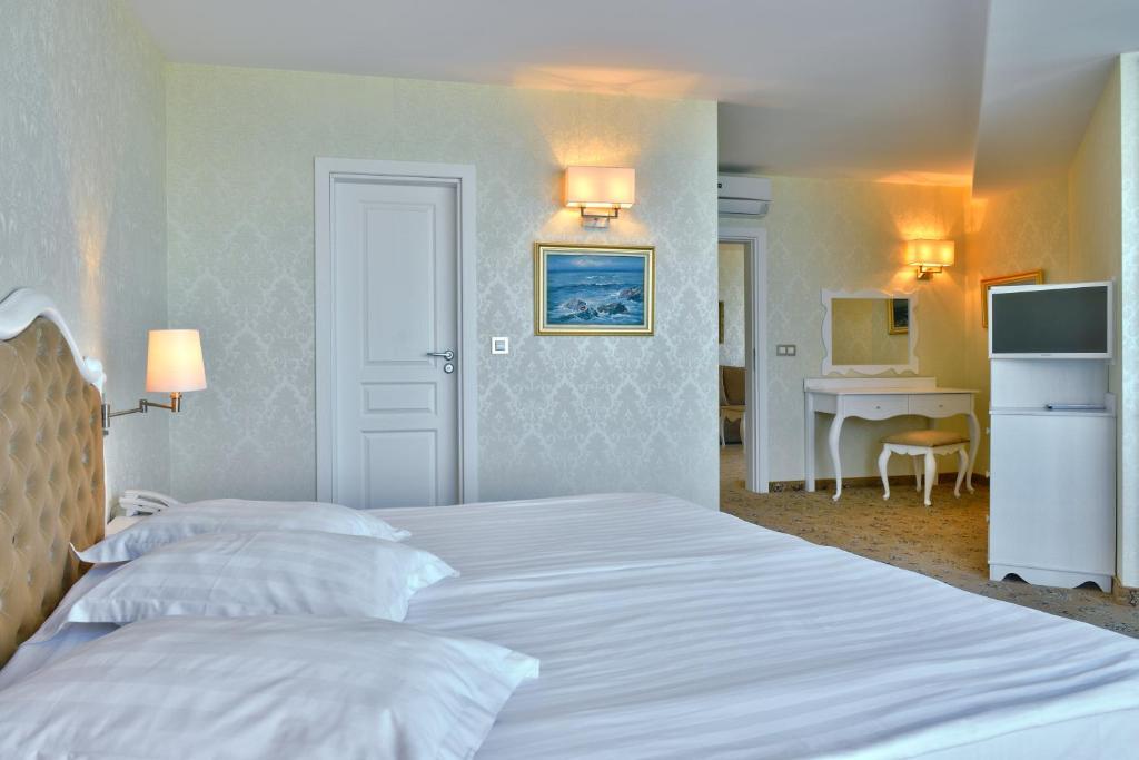 Apartament typu Deluxe Suite z 1 sypialnią i balkonem — bezpłatny zestaw do parzenia kawy i herbaty
