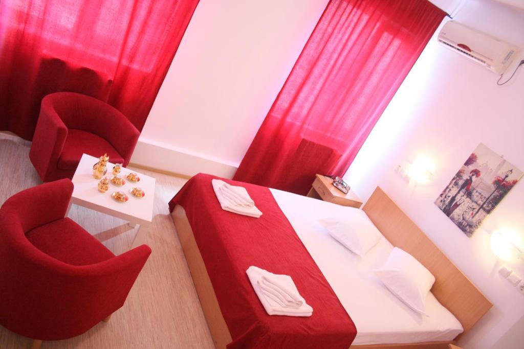 Double Room Private Bathroom